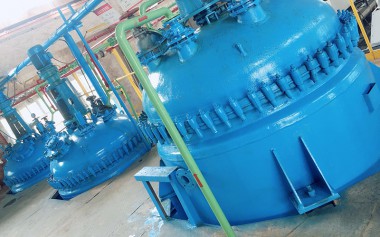 午夜国产精品视频